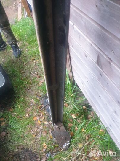 Skoda roomster балка задняя и усилитель бампера