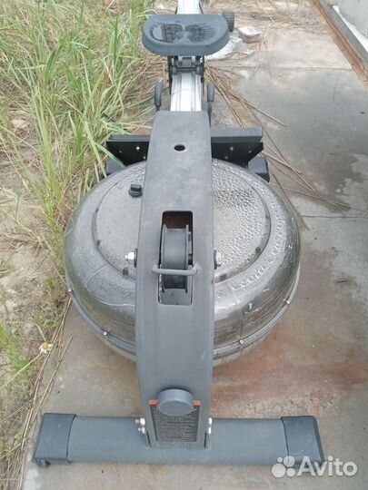 Гребной тренажер водный