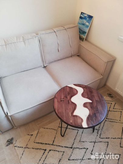 Журнальный столик