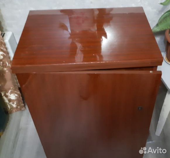 Швейная машина ножная