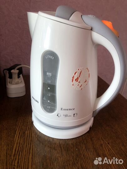 Чайник Essence требует ремонта