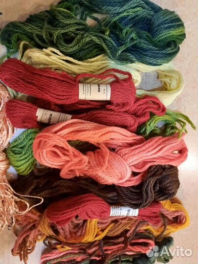 Нитки мулине и шерстяные для вышивки 70 шт. Люрекс