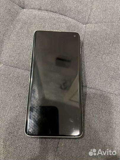 Samsung Galaxy S10, 8/128 ГБ