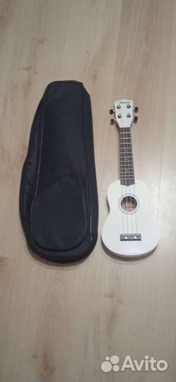 Укулеле Veston