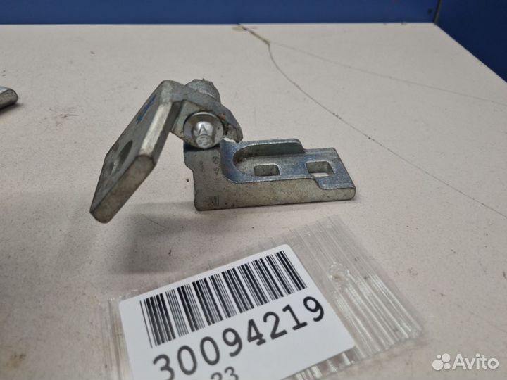 Петля двери передней левой верхняя Opel Corsa D 2006-2015