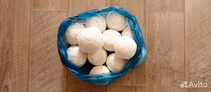 Нитка белая лавсан пакетом