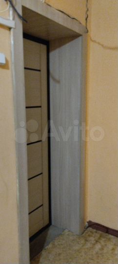 Комната 12,1 м² в 6-к., 2/4 эт.