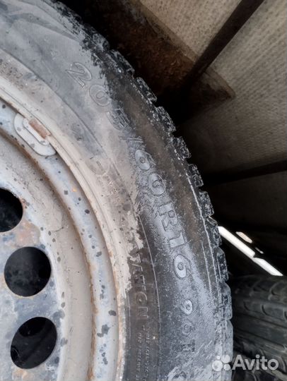 R16 Nokian Tyres Nordman 7 205/60, PCD 5x105 DIA 56.5