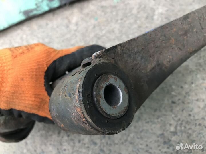 Рычаг honda FIT shuttle GG7 L15A R F 2012 Перед