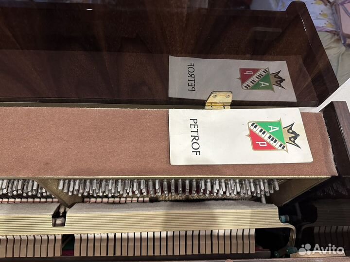 Пианино Petrof