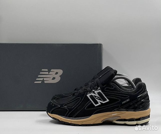 New Balance 1906R