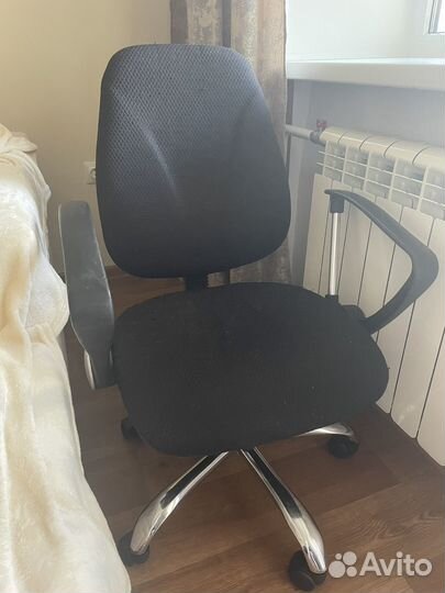 Компьютерное кресло