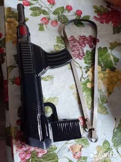 Детский автомат игрушечный советского периода