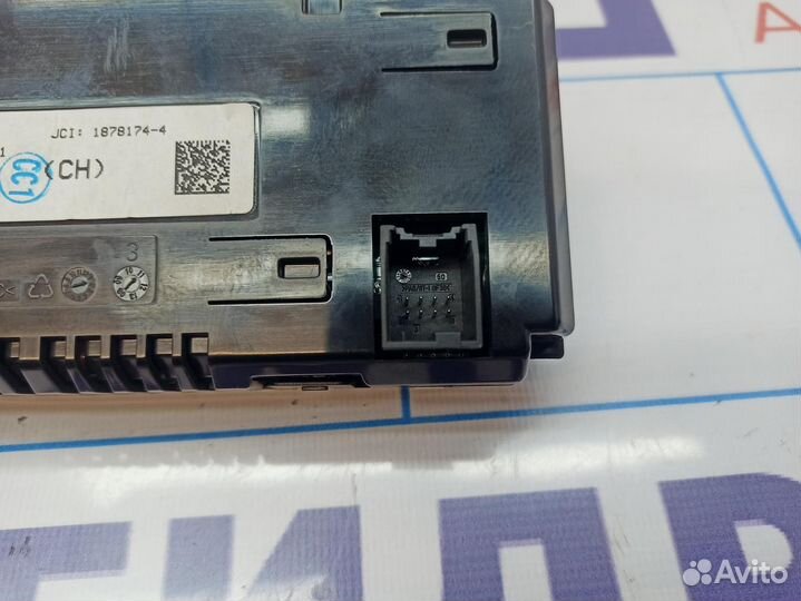 Дисплей информационный Opel Astra J 13267984