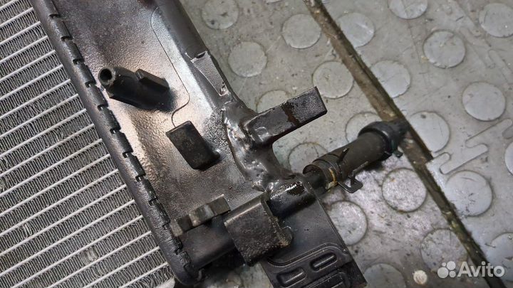 Радиатор охлаждения двигателя Renault Captur 2017, 2017