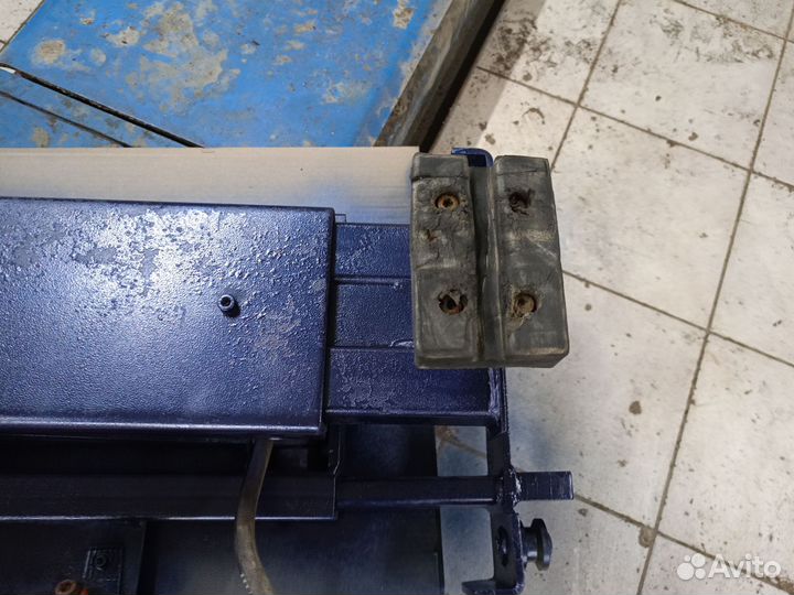 Подъëмник (траверса) на яму