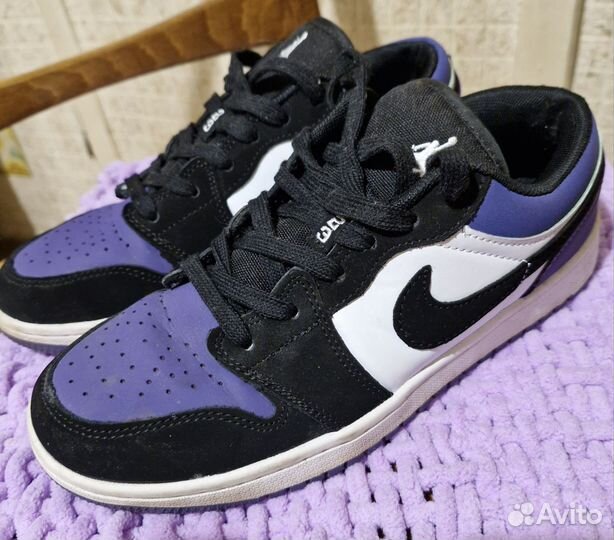 Кроссовки nike air jordan женские 39