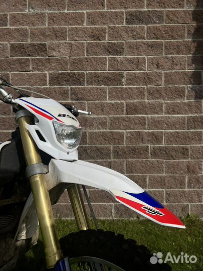 Кроссовый мотоцикл BSE J1-250e