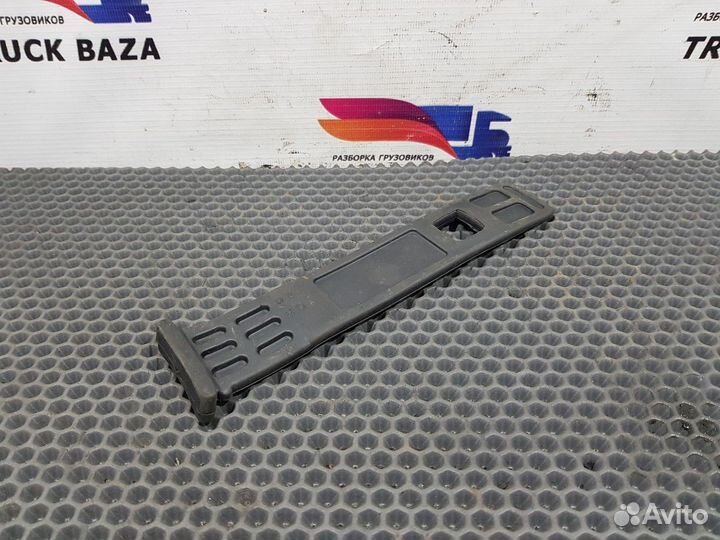 Крепление заднего крыла