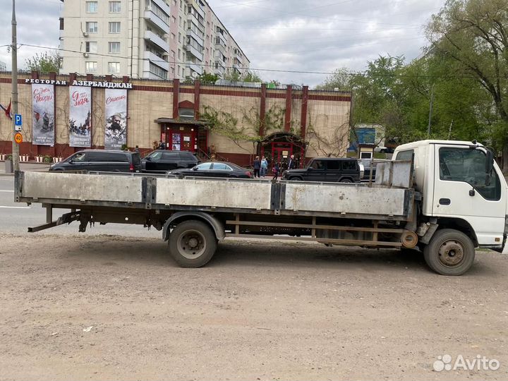 Isuzu NQR75, 2010