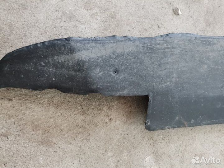 Пыльник крыла передний левый Hyundai Sonata седан