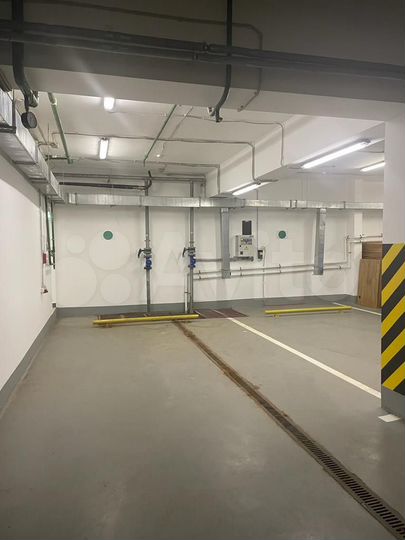 Машиноместо, 12 м²