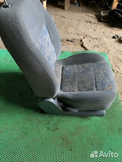 Сиденье переднее правое Chevrolet Lanos A15SMS