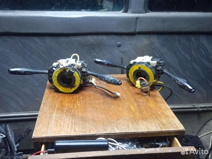 Подрулевые переключатели шлейф Mitsubishi Carisma