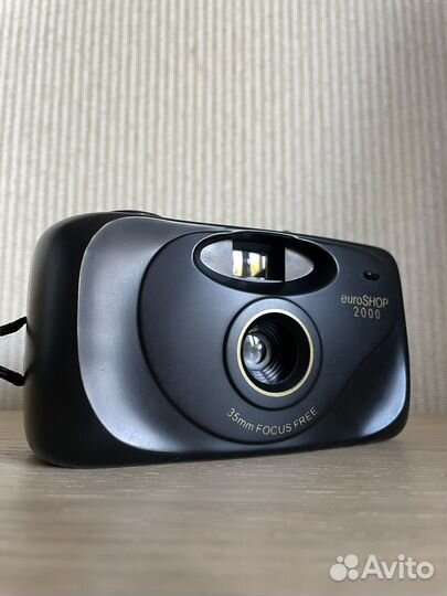 Пленочный фотоаппарат EuroShop 2000