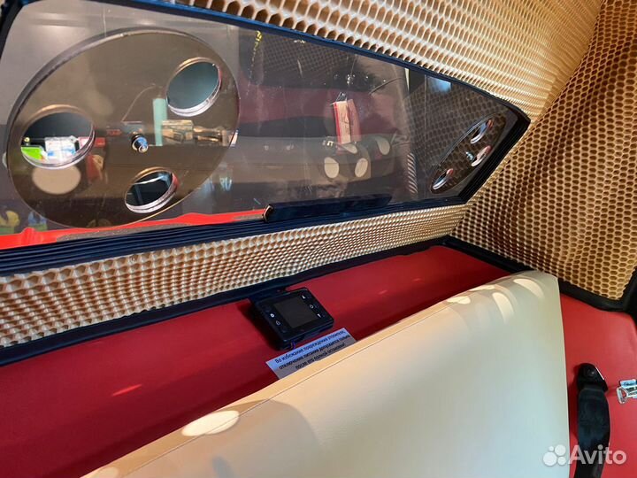 Грузо-пассажирские сани Snowcruiser Expedition