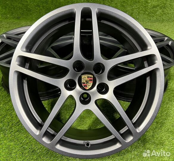 Одноширокие, кованные диски Porsche Macan, 8J