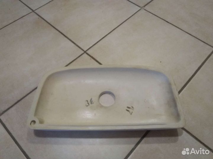 Крышка для бочка унитаза