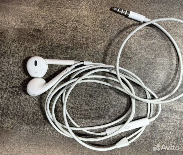 Наушники apple EarPods проводные