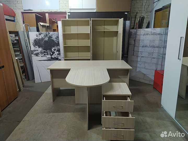 Кабинет руководителя Лидер (дуб феррара). Новый