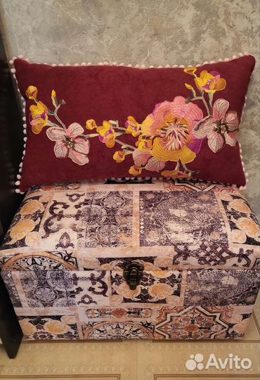 Декоративные подушки 2 новые Орхидея