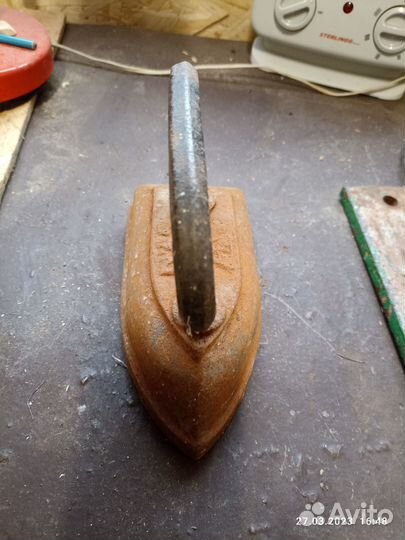 Утюг чугунный старинный