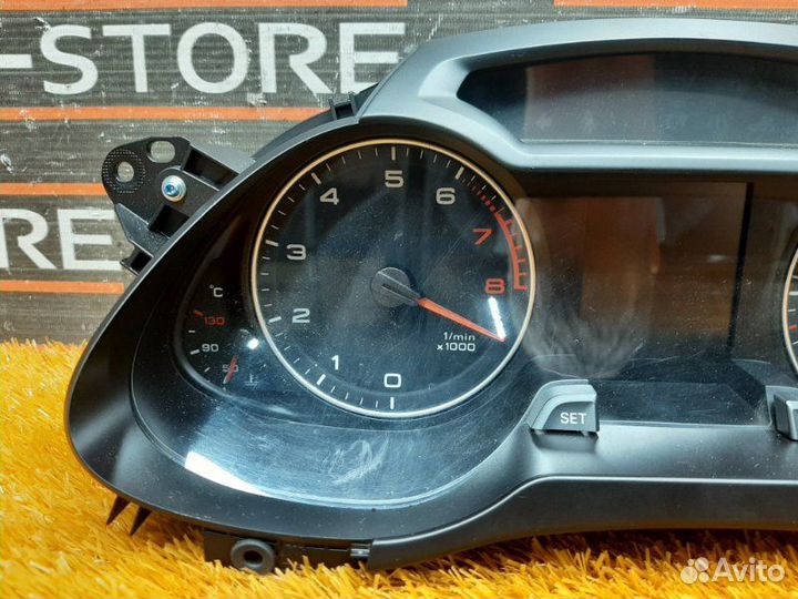 Панель приборов (торпедо) Audi A4 B8/8K cdnb 2012