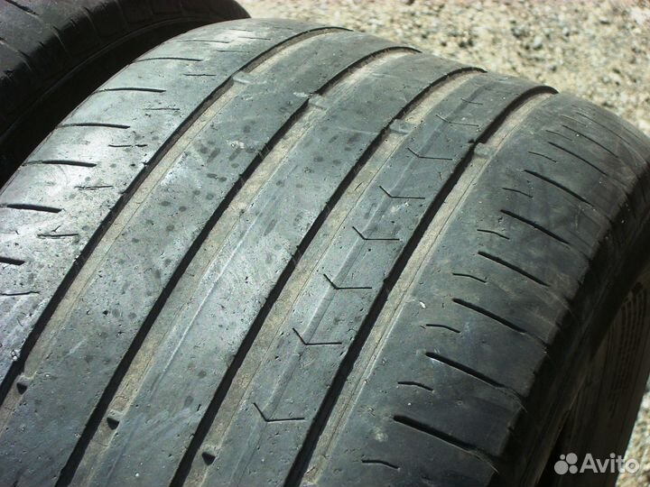 Continental ContiPremiumContact 5 215/55 R17 94W
