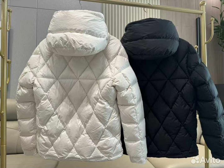 Пуховик Moncler