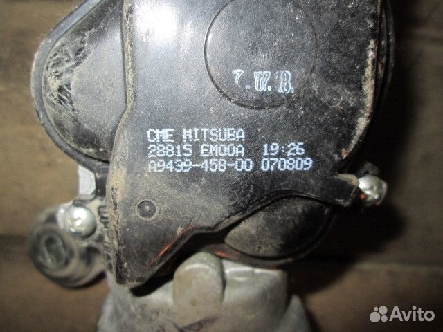 Трапеция стеклоочистителей на Nissan Tiida I (C11)