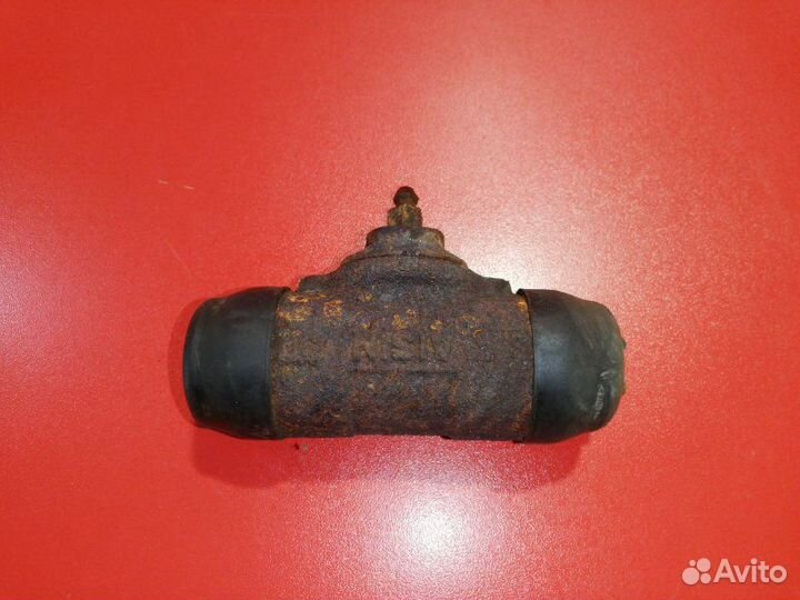 Рабочий тормозной цилиндр задний Toyota Hilux Surf