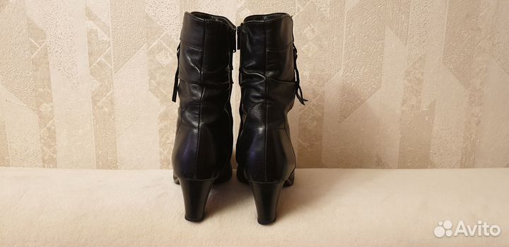 Женские полусапожки janita 41 размера