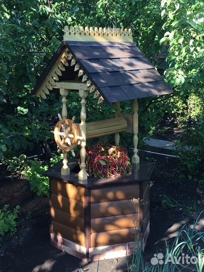 Колодец декоративный