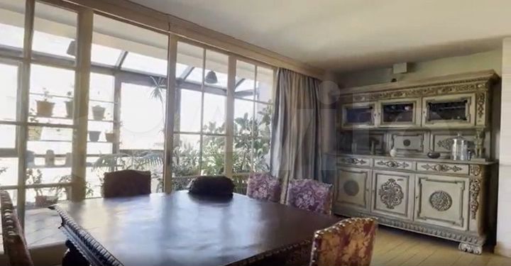 7-к. квартира, 520 м², 5/6 эт.