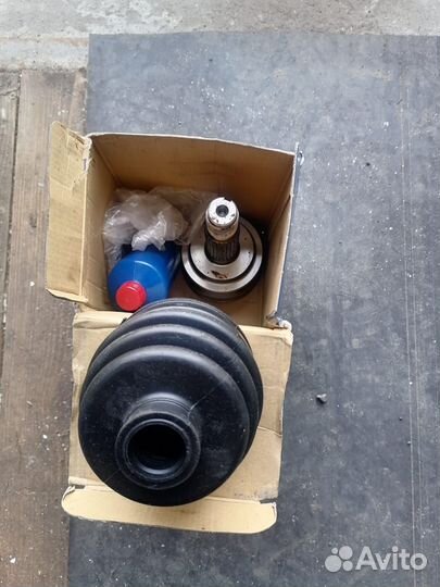 Граната Mitsubishi colt