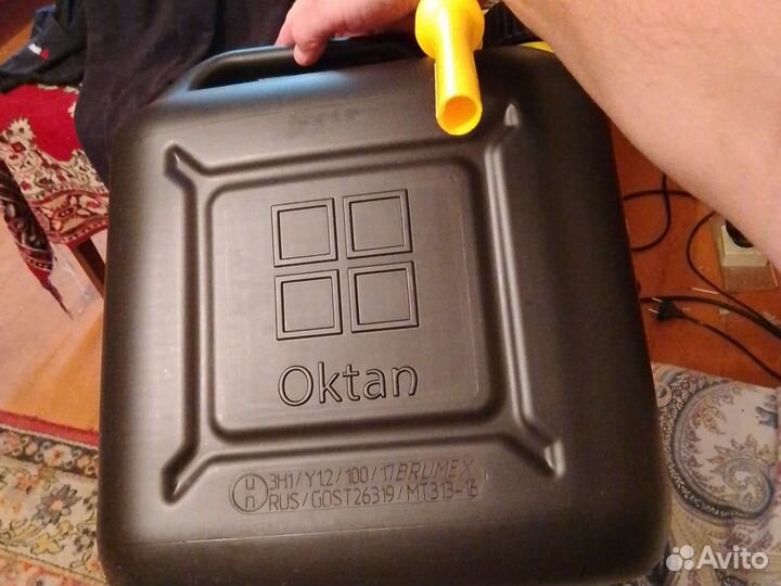 Канистра для бензина 10 литров новый