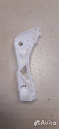 Направляющая переднего бампера левая