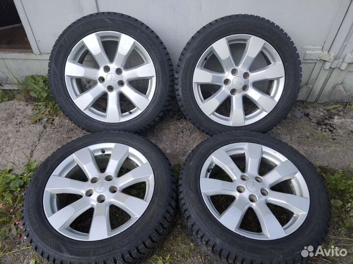 Mitsubishi Outlander R18