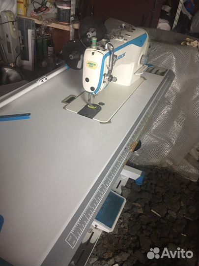Швейная машина jack f4