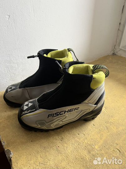 Лыжные ботинки